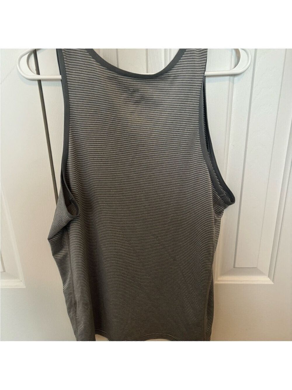 Nike Gray Striped Tank Top Athletic Activewear - Picture 3 of 4